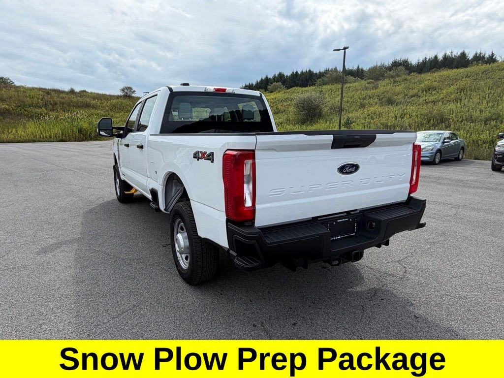 New 2026 Oxford White Ford F-350® XL image 3