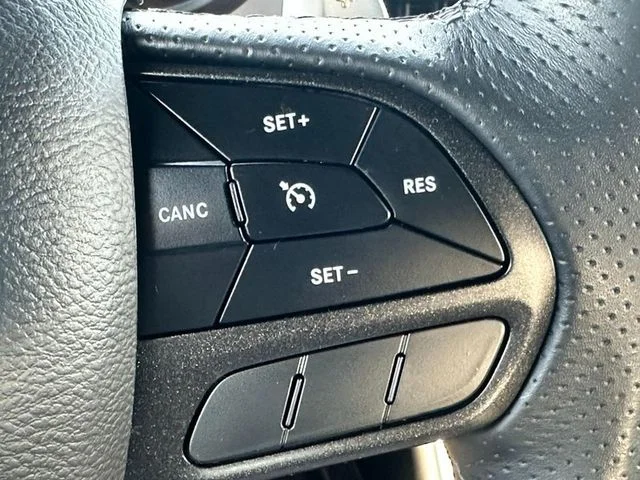 2023 Dodge Challenger R/T - Photo 40