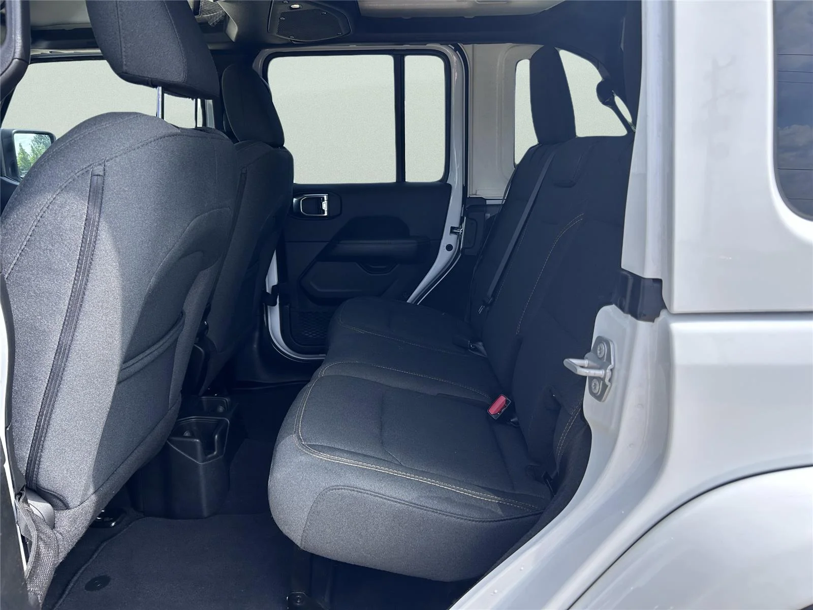 Used 2025 Bright White Clearcoat Jeep Sahara image 19