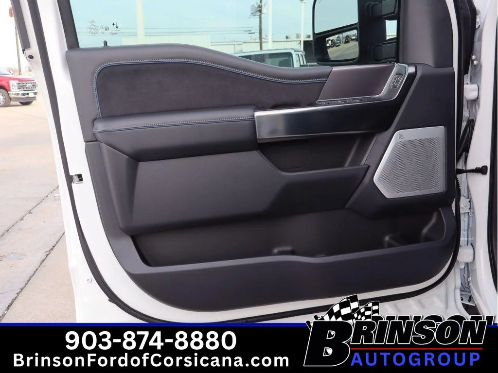 New 2026 Star White Metallic Tri-Coat Ford Platinum image 11