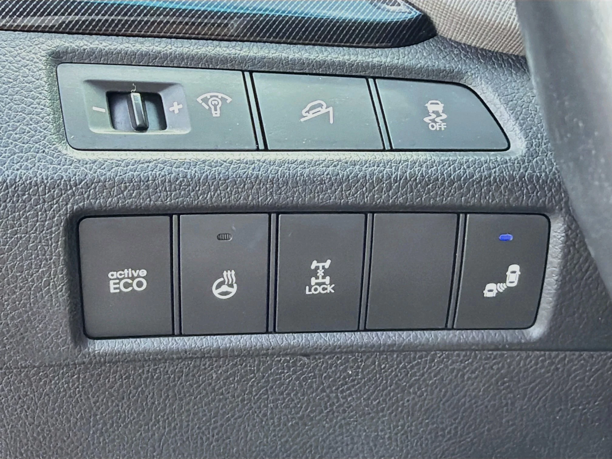 Used 2015 Marlin Blue Hyundai Premium Technology image 33