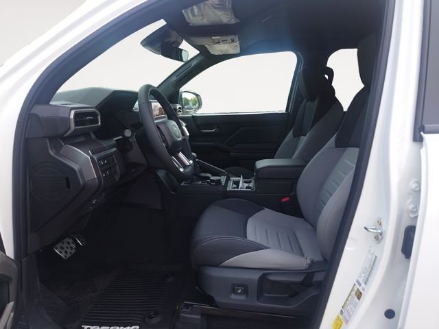 2026 Toyota Tacoma TRD Sport - Photo 9