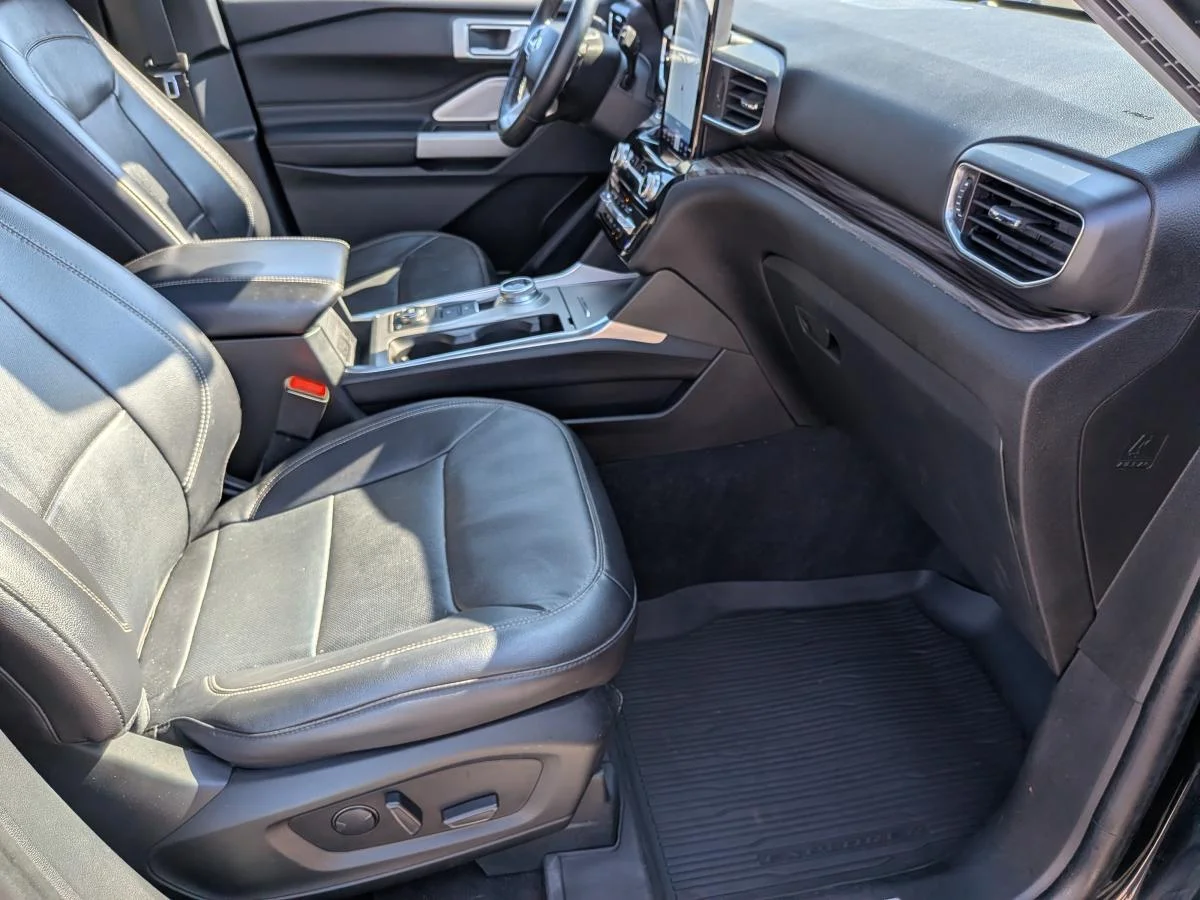Used 2023 Black Ford Limited 4wd image 24