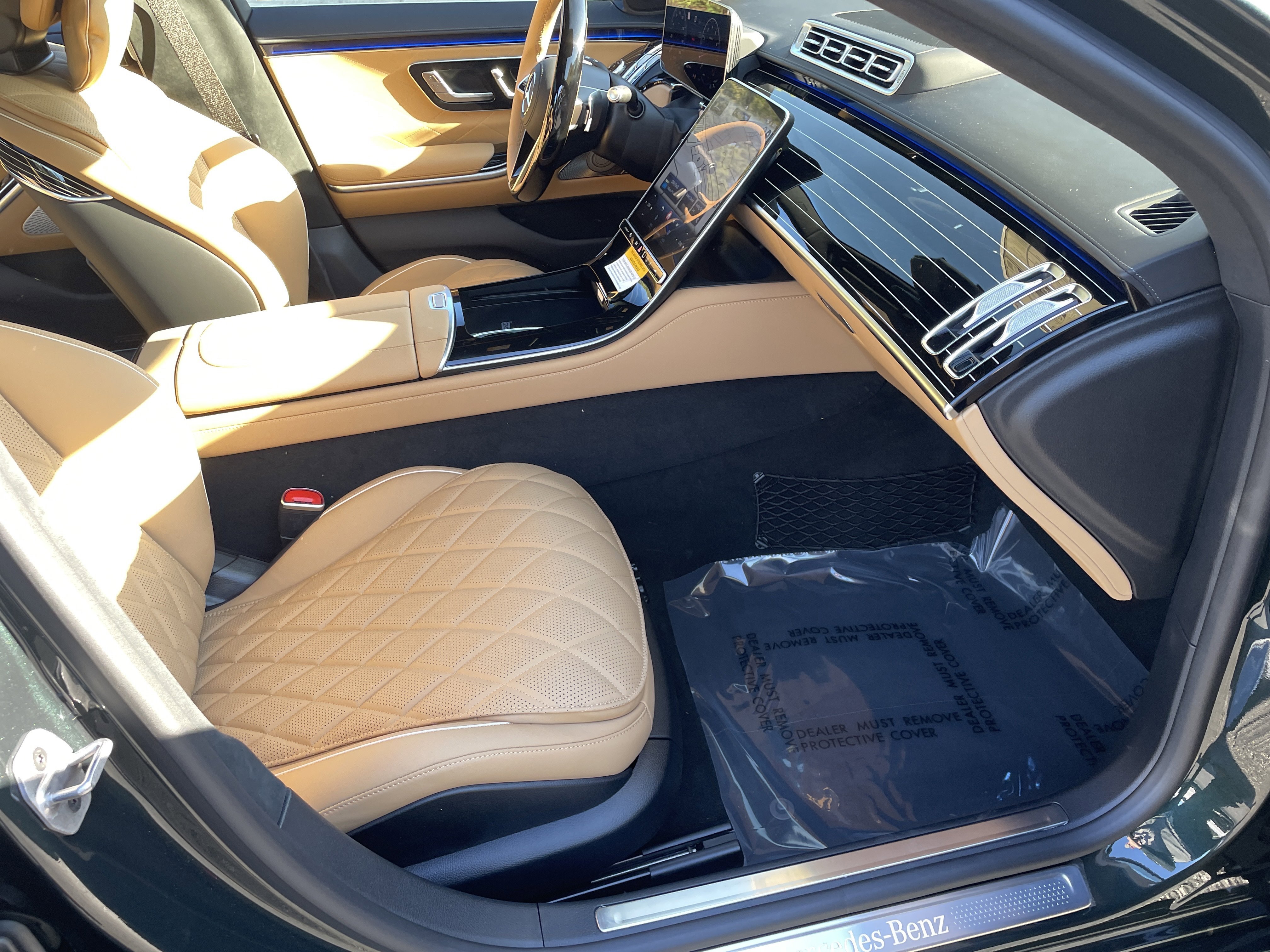 New 2026 MANUFAKTUR Exclusive Allanite Green Metallic Mercedes-Benz S 580 4MATIC® Sedan image 42