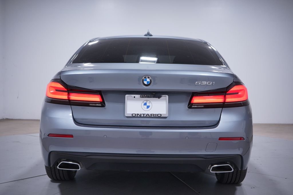 Used 2022 Bluestone Metallic BMW 530i image 5