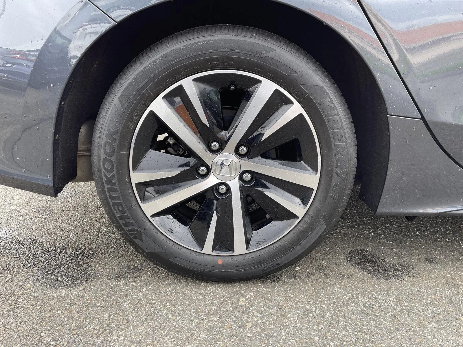 Used 2022 Meteorite Gray Metallic Honda LX image 20