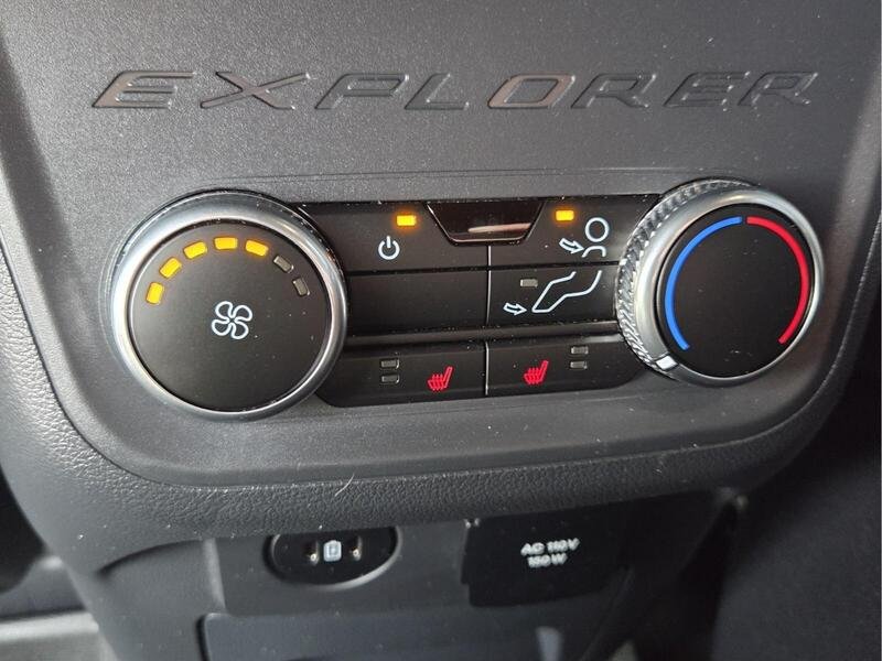 Used 2025 White Metallic FORD ST 4WD image 14