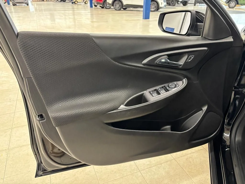 Used 2023 Mosaic Black Metallic Chevrolet LT image 10