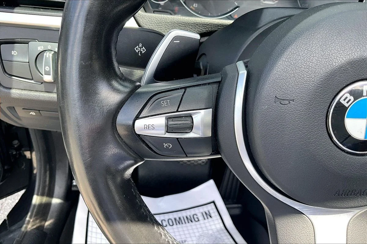 Used 2019 Black BMW xDrive image 11