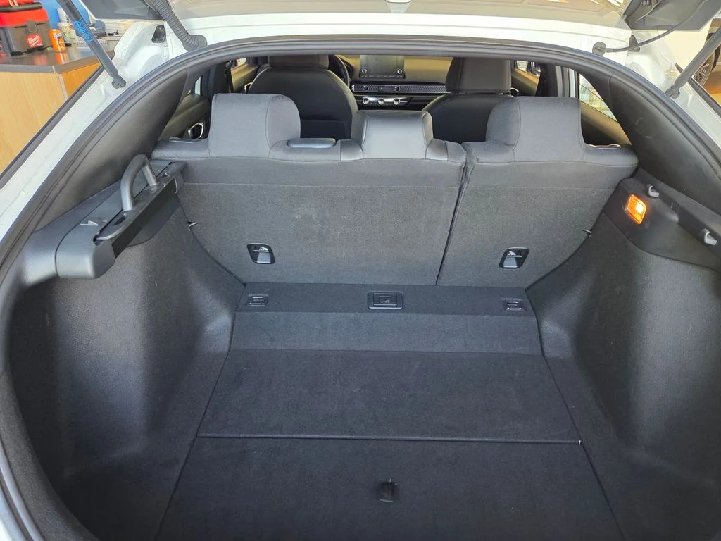 2025 Honda Civic Hatchback Sport - Photo 11