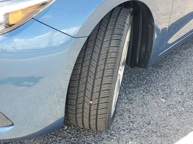 Used 2017 Eternal Blue Mi Mazda Grand Touring image 30