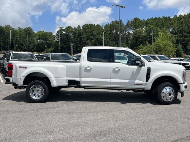 New 2026 White Ford Platinum image 2