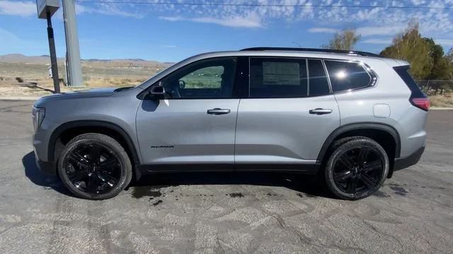 New 2026 Sterling Metallic GMC Elevation image 5