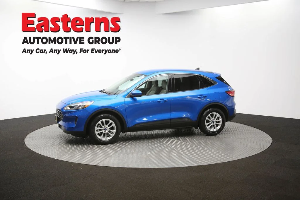 Used 2020 Blue Ford SE image 57