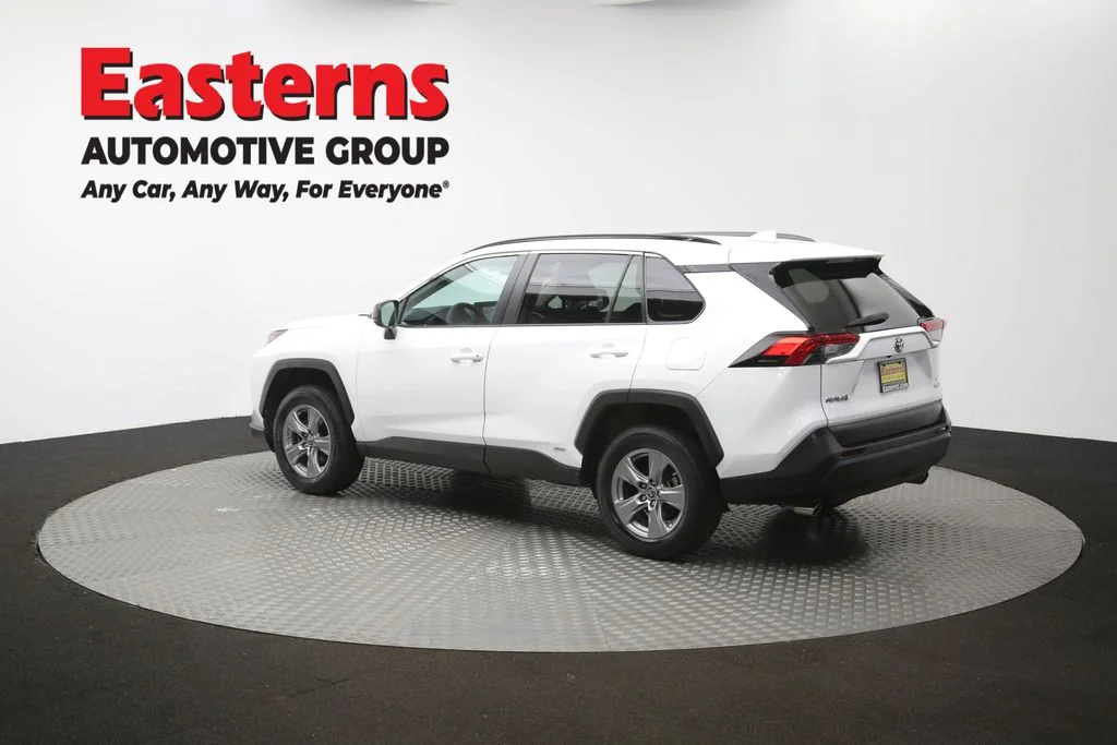 Used 2022 White Toyota LE image 64
