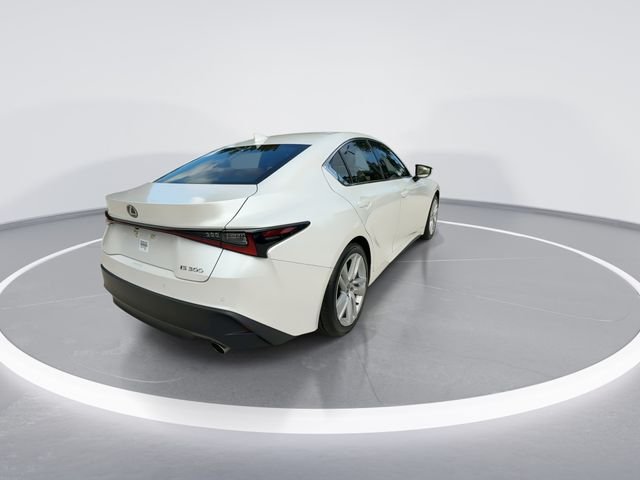 2024 Lexus IS 300 - Photo 8
