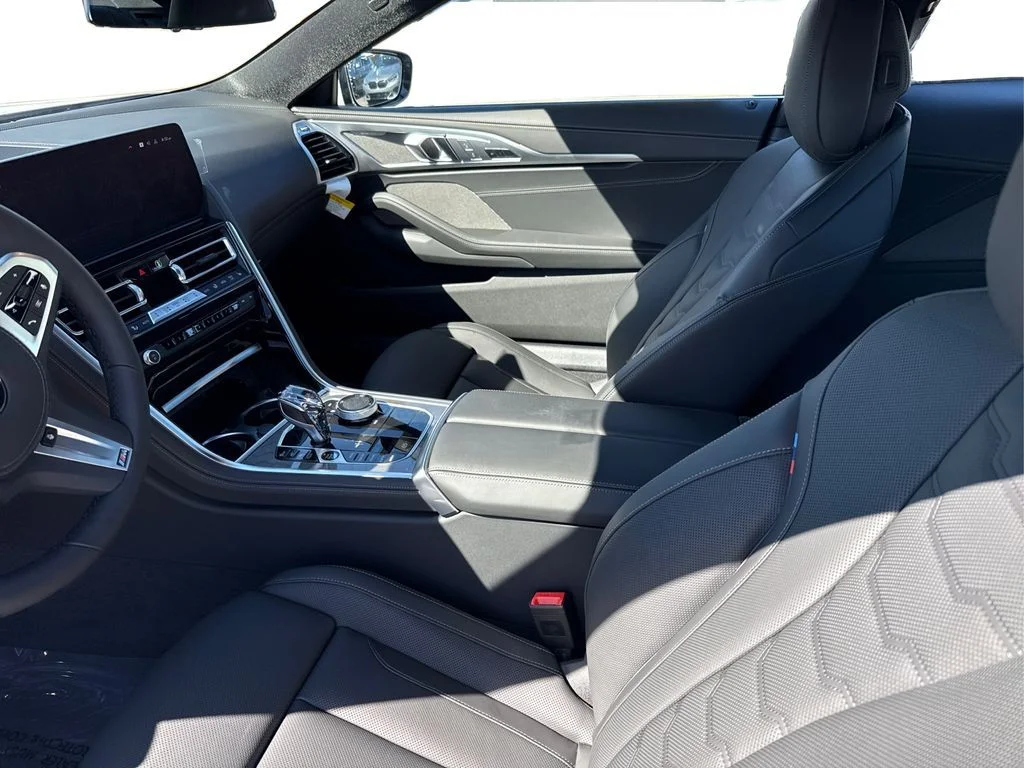 2026 BMW 8 Series 840i - Photo 8