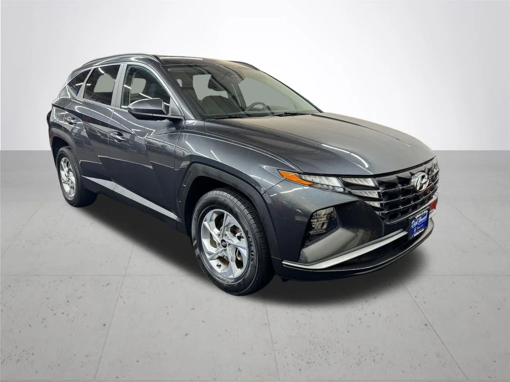 Used 2024 Gray Hyundai SEL image 11