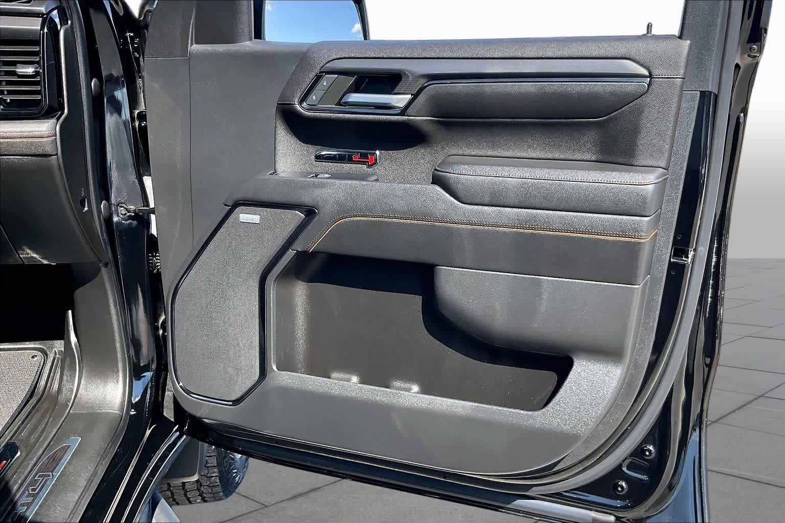 Used 2023 Onyx Black GMC AT4 image 23