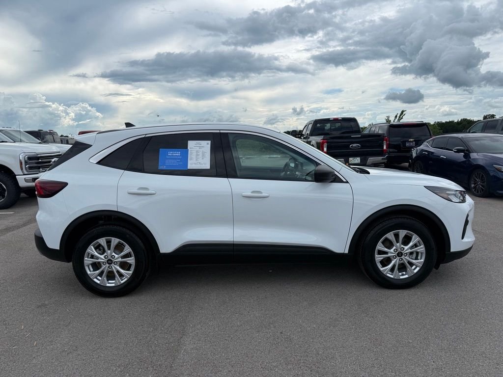 Used 2023 Oxford White Ford Active image 32