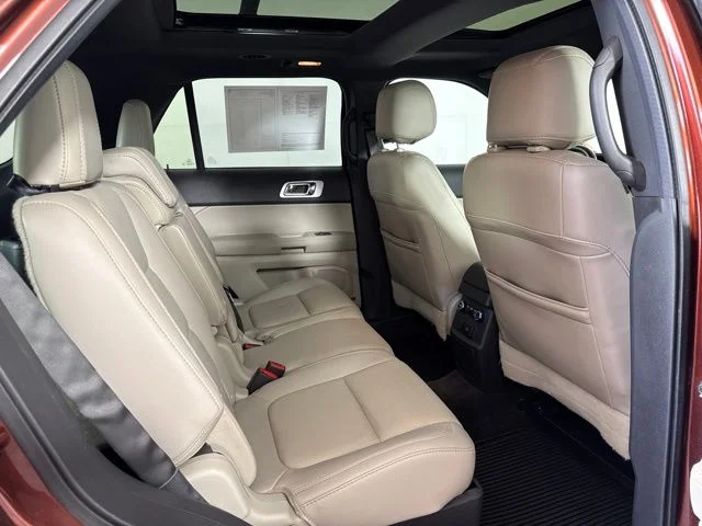 Used 2015 Bronze Ford Limited image 5