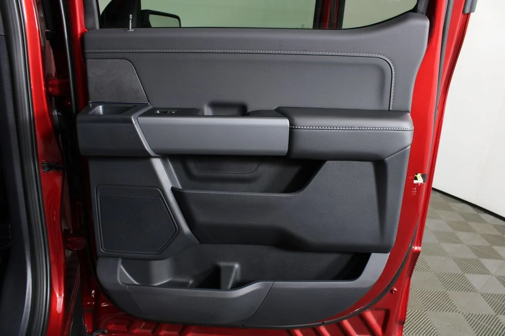 New 2026 Ruby Red Metallic Tinted Clearcoat Ford XLT image 9