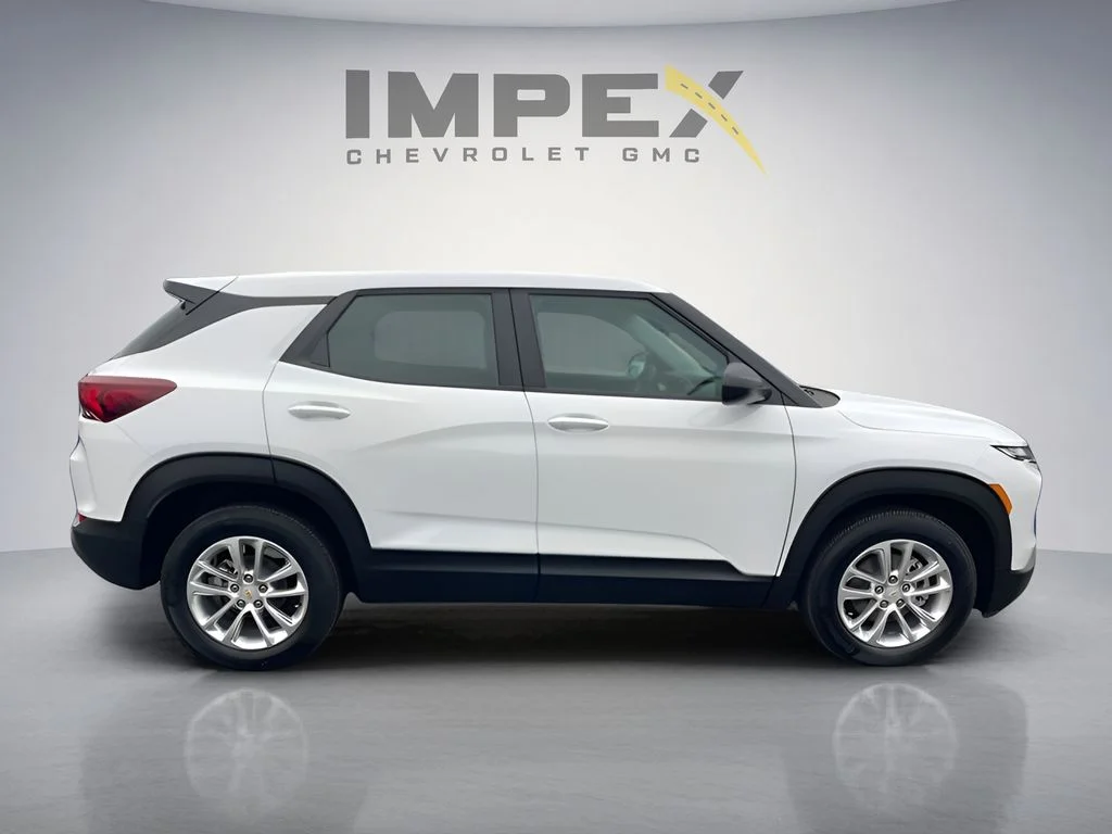 New 2026 White Chevrolet LS image 6