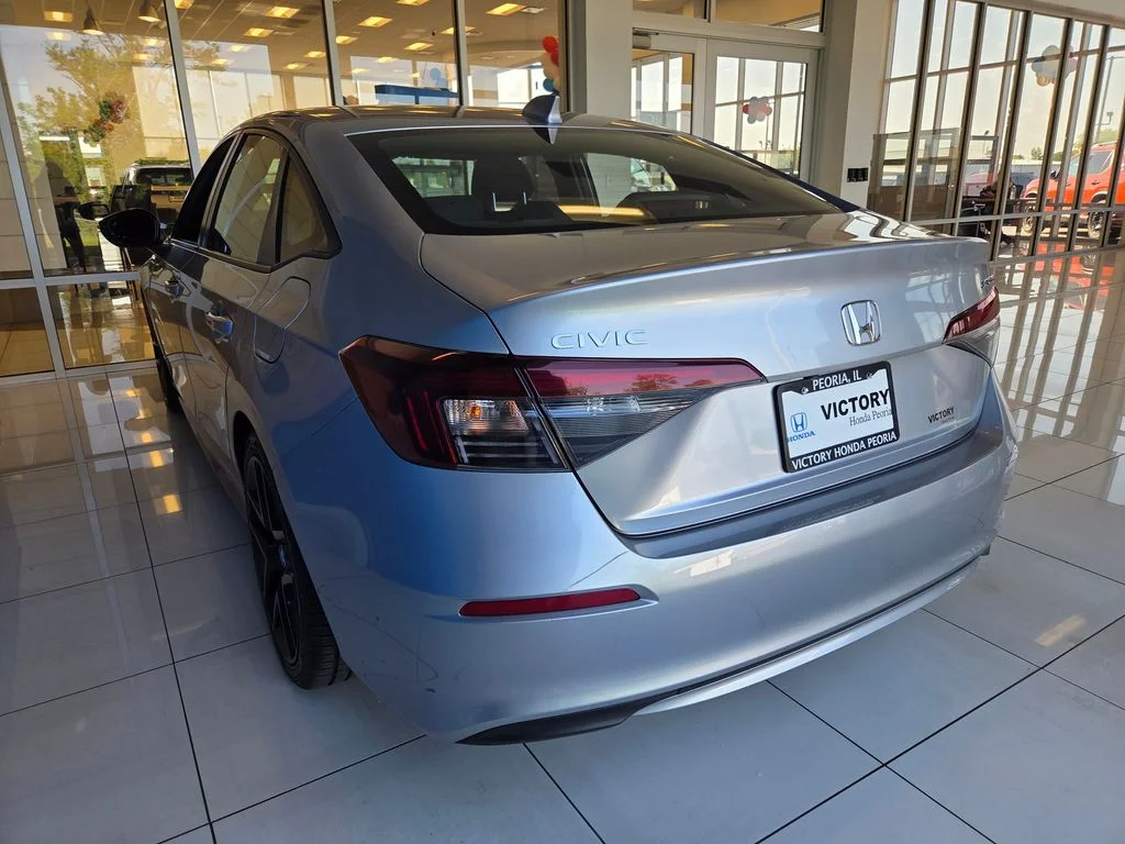 Certified Used 2025 Solar Silver Metallic Honda Sport image 8