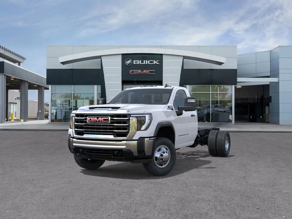 New 2026 Summit White GMC Pro image 8