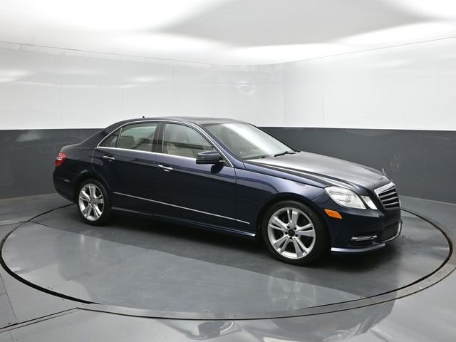 Used 2013  Mercedes-Benz E 350 image 24