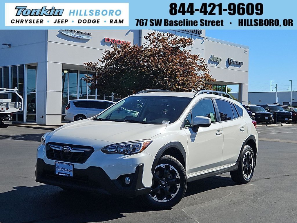 Used 2022 White Subaru Premium image 1