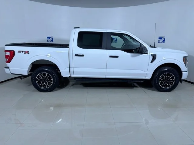 Used 2023 OXFORD WHITE Ford XL SuperCrew STX Package image 9