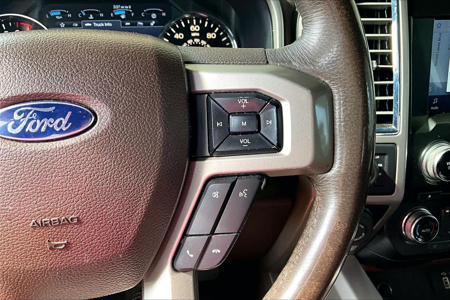 Used 2016 Green Gem Metallic/Caribou Metallic Ford King Ranch image 25