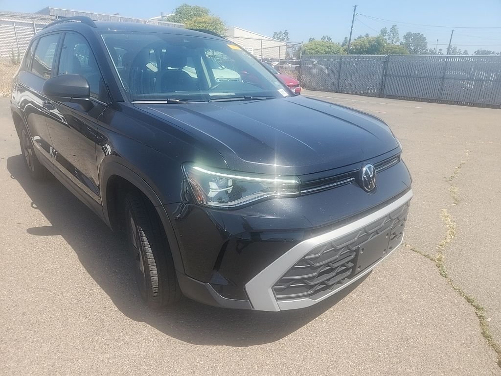2025 Volkswagen Taos 1.5T S's photo