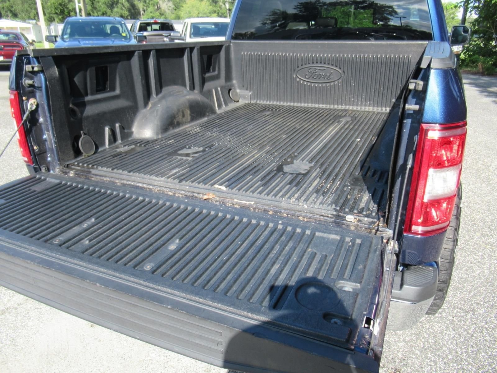 Used 2018 Blue Ford XLT image 32
