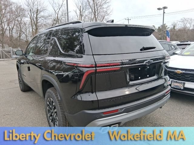 New 2026 Mosaic Black Metallic Chevrolet Z71 image 5
