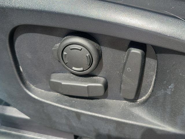 Used 2022 Santorini Black Metallic Land Rover XS Edition image 19