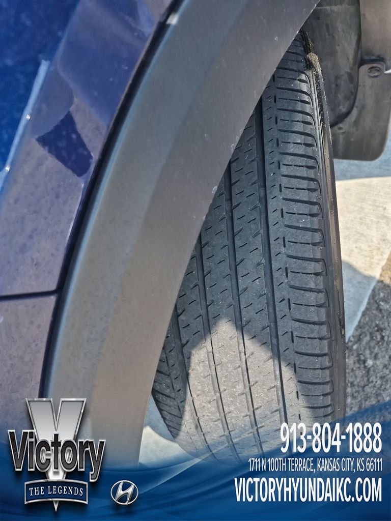 Used 2019 Blue Nissan SR image 26