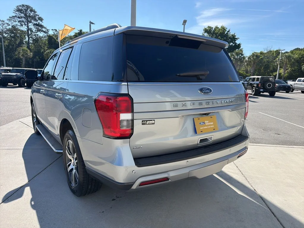Certified Used 2022 Iconic Silver Metallic Ford XLT image 5
