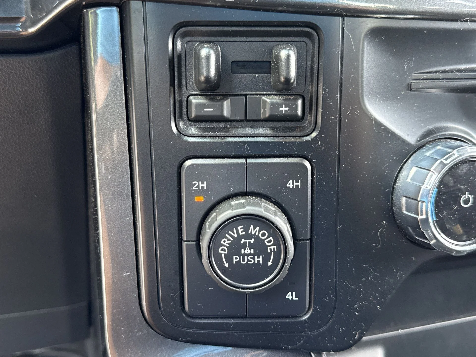 Certified Used 2023 Gray Metallic Ford Tremor image 6