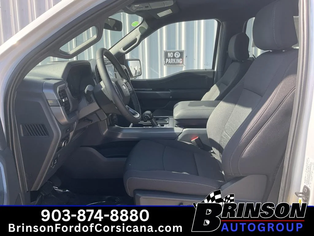 New 2026 Oxford White Ford XLT image 11