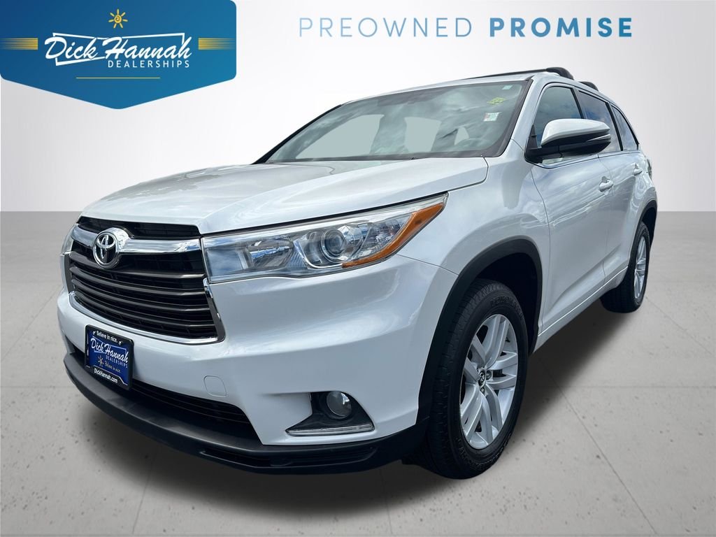 Used 2016 White Toyota LE image 1
