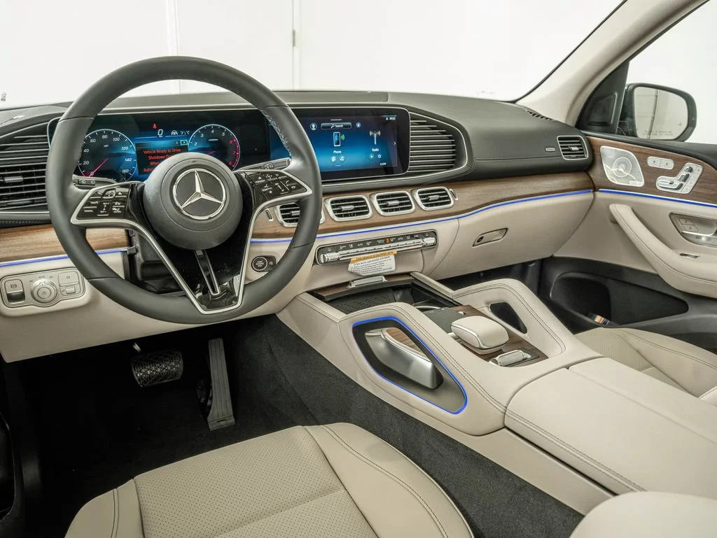 Used 2026 Black Mercedes-Benz GLS 450 image 29