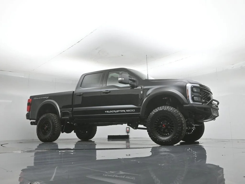New 2026 Agate Black Metallic Ford Lariat image 3