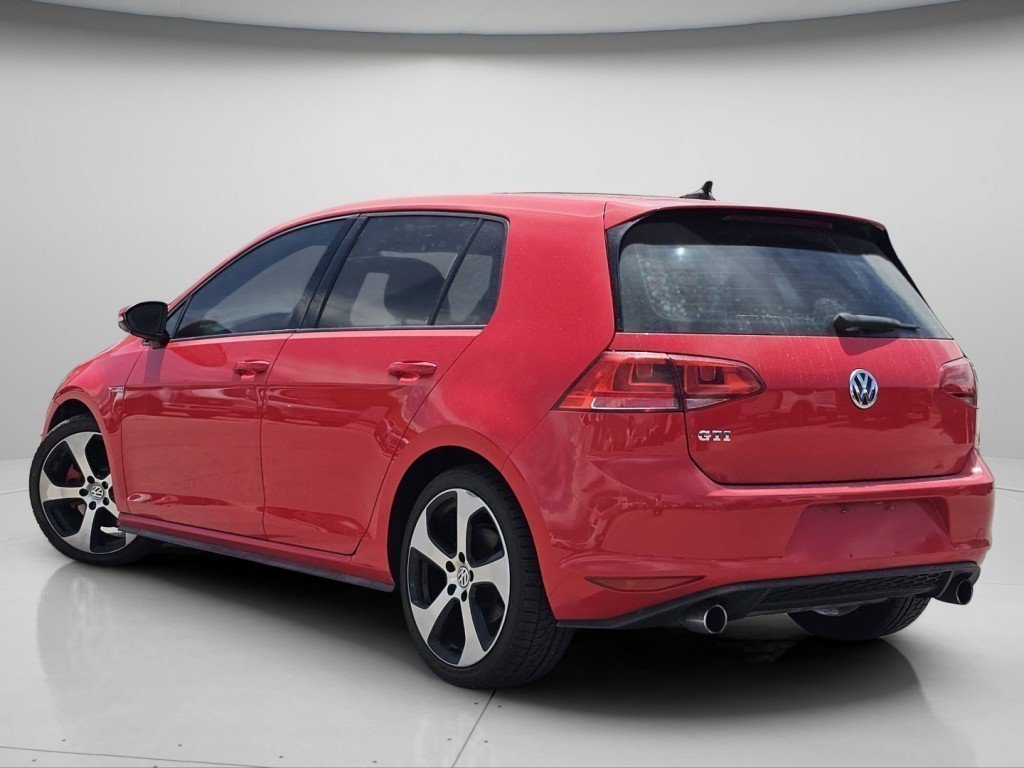 Used 2016 Tornado Red Volkswagen S image 20