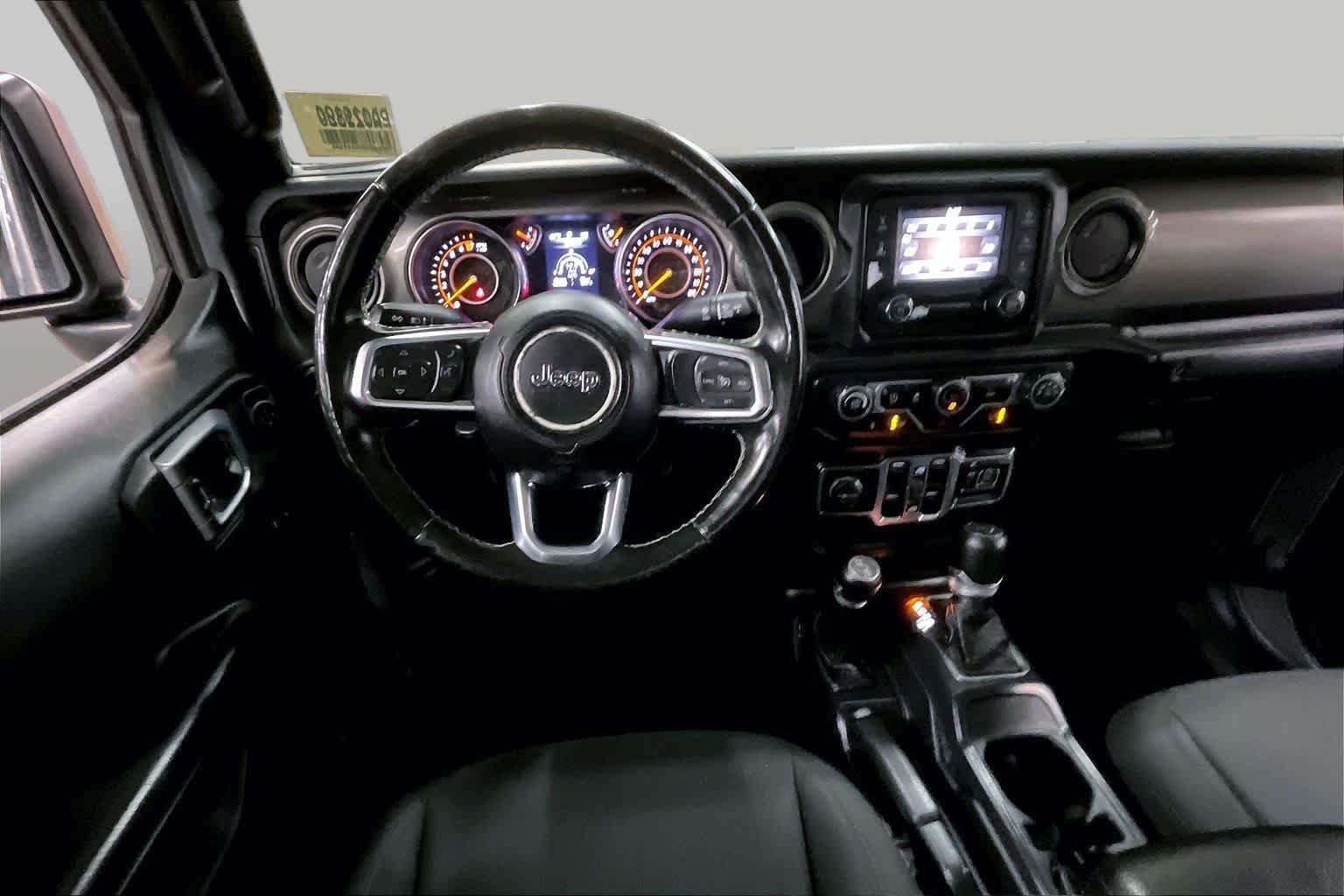 Used 2020 Billet Silver Metallic Clearcoat Jeep Sport S image 6