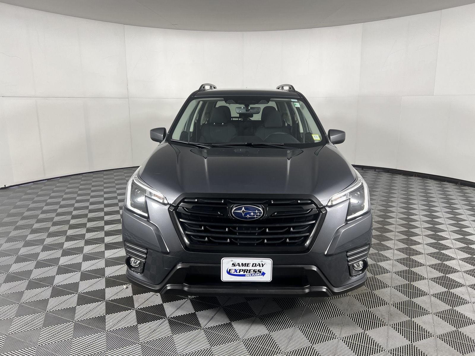 Used 2024 Magnetite Gray Metallic Subaru Premium image 15