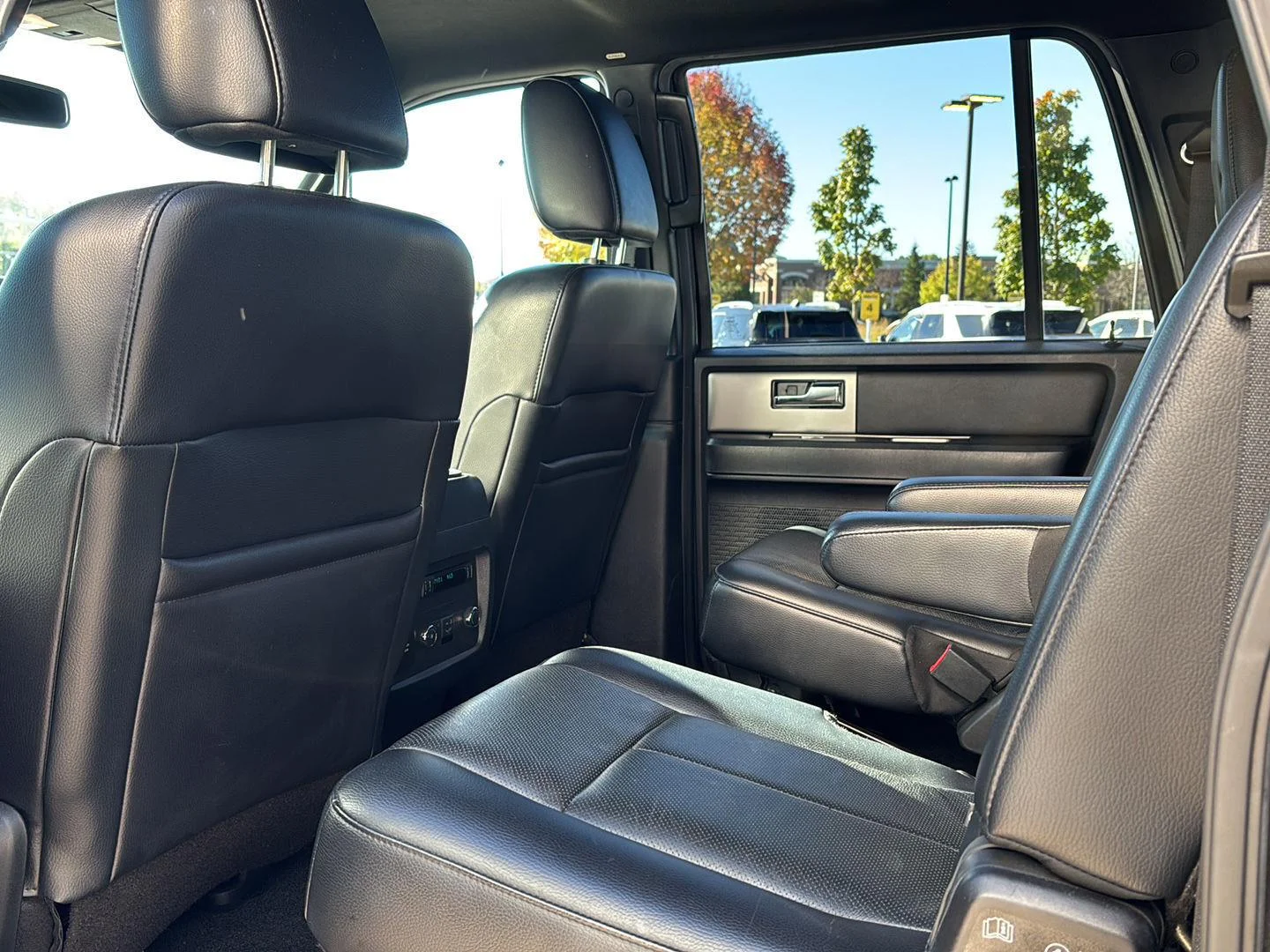 Certified Used 2017 Magnetic Ford XLT image 24