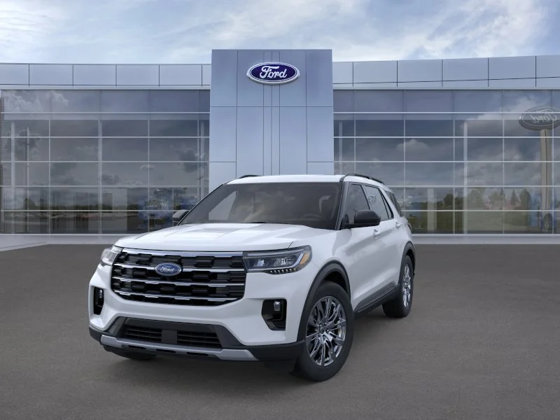 New 2026 Space White Metallic Ford Active image 2