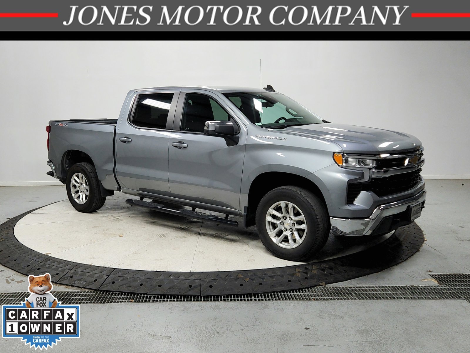 Used 2023 Gray Chevrolet LT image 1